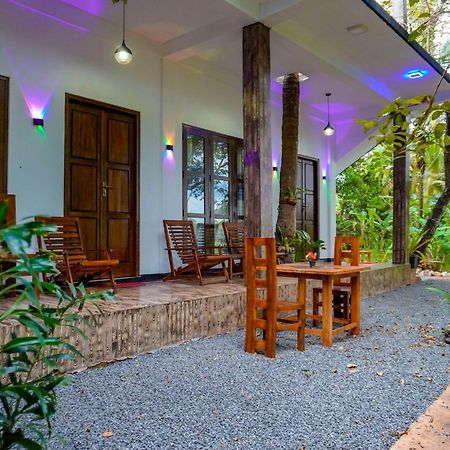 Nature Lotus Villa ดัมบูลลา ภายนอก รูปภาพ