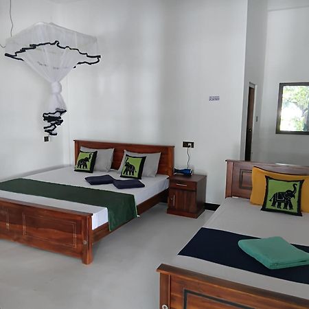 Nature Lotus Villa ดัมบูลลา ภายนอก รูปภาพ