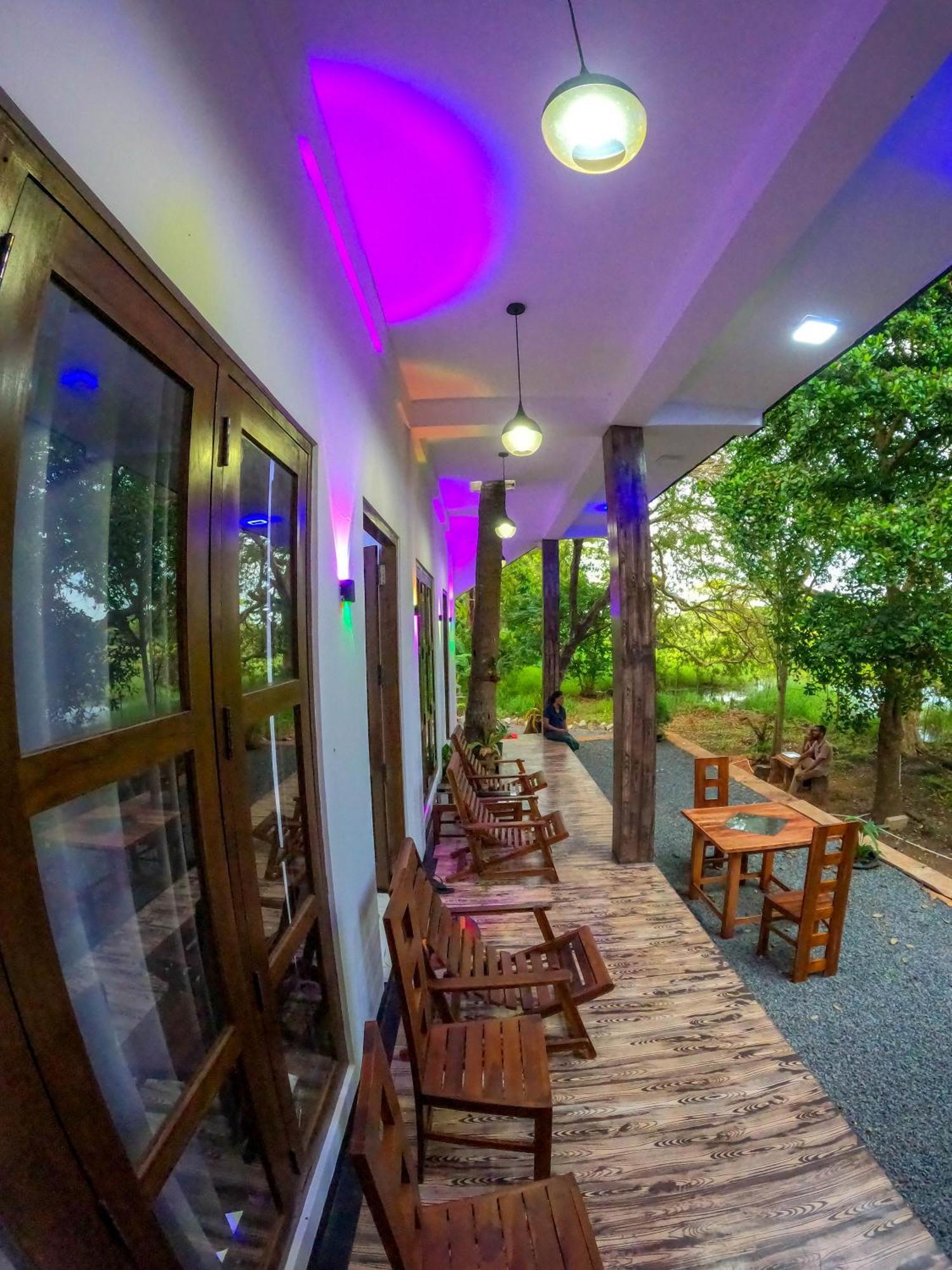 Nature Lotus Villa ดัมบูลลา ภายนอก รูปภาพ
